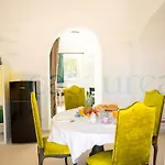 Bianca - Il Trullo Bianco Coccio View-pool-relax Ostuni